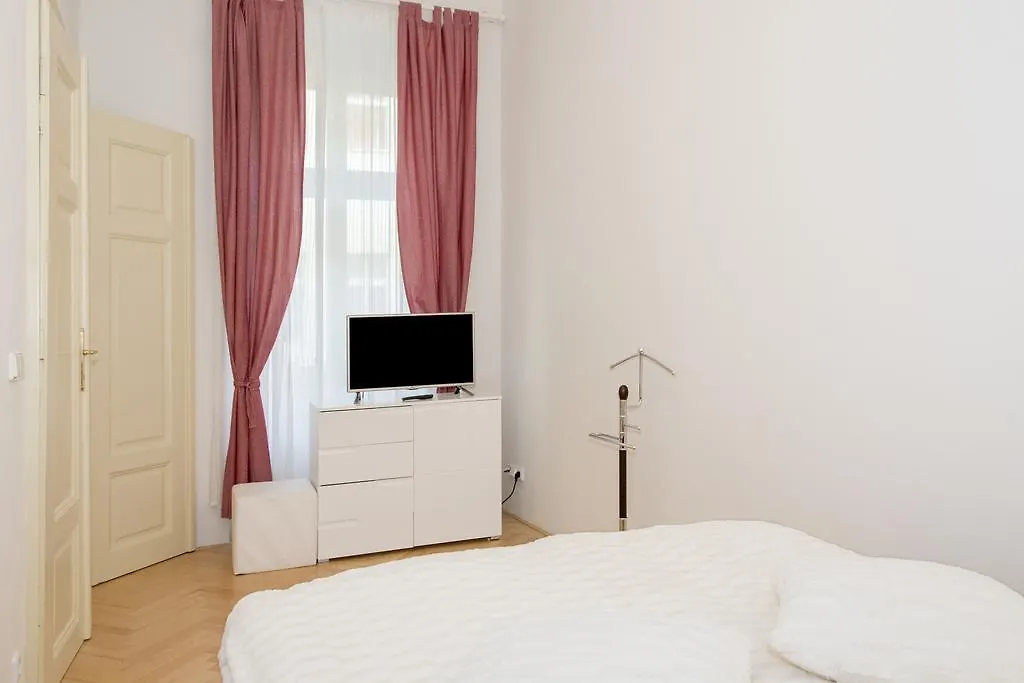 Apartments Truhlarska Prague