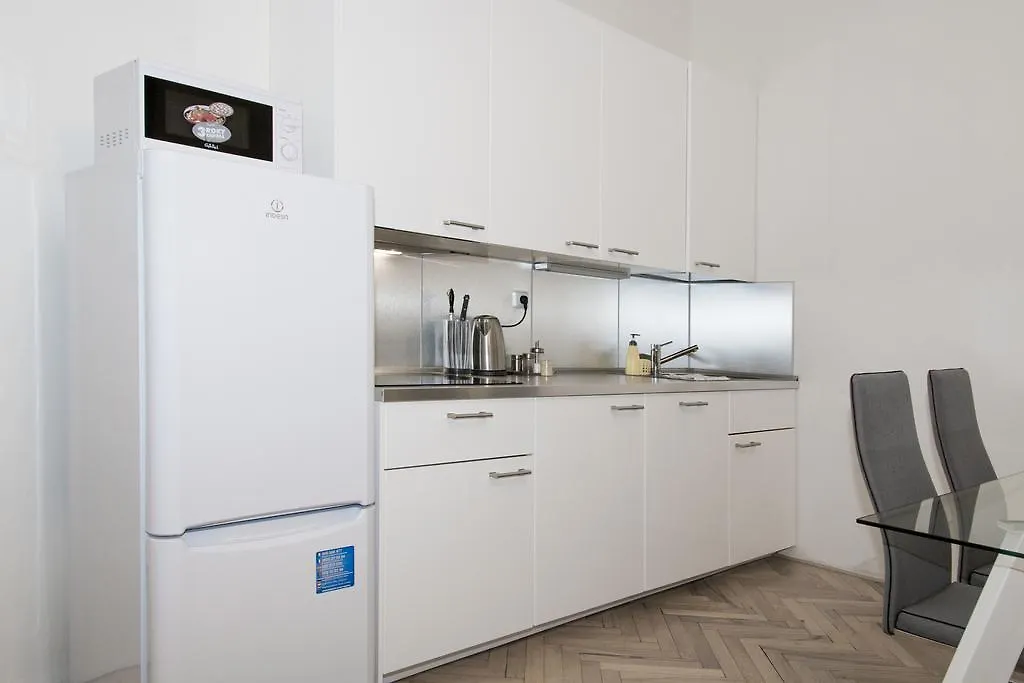 Apartments Truhlarska Praga